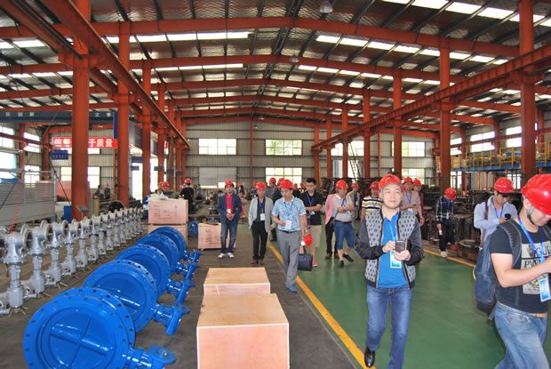 �Ϻ������y�T�S���F(tu��n)ȫ����(y��u)�㽛(j��ng)�N����Մ��(hu��)����(hu��)���텢�^��˾���a(ch��n)�ӹ�܇�g���D 4��