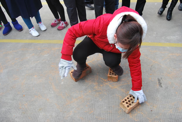 �����y�T���������\(y��n)��(d��ng)��(hu��)���D5��