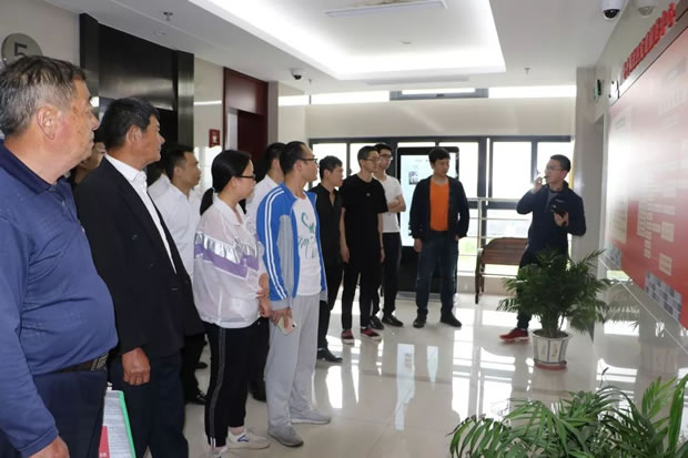 �����y�T(m��n)�h֧���_(k��i)չ�¾���ʮ��^�M(j��n)�r(sh��)�����}�h�ջ��(d��ng)���D3��