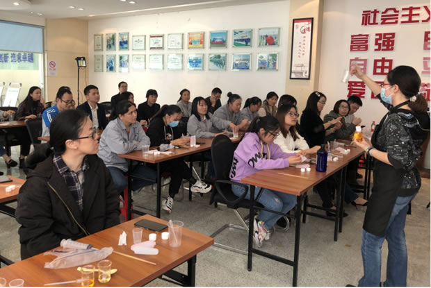 �Aͤ�(zh��n)����������M���Ŀ֮����ʮ���o��˪DIY��ӣ��D1��